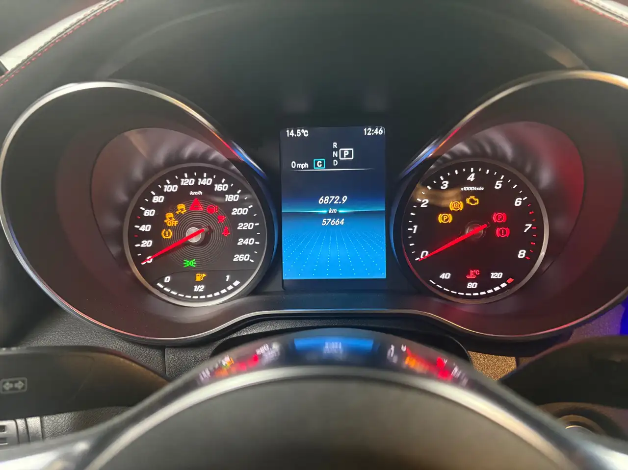 Mercedes-Benz GLC снимка Mercedes-Benz GLC