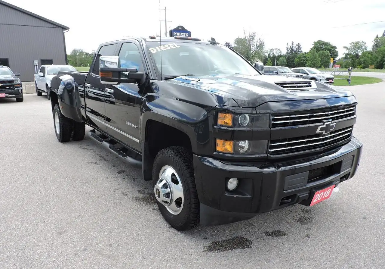 Chevrolet Silverado 3500 photo Chevrolet Silverado 3500