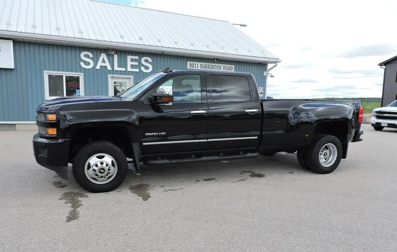 Chevrolet Silverado 3500 photo Chevrolet Silverado 3500