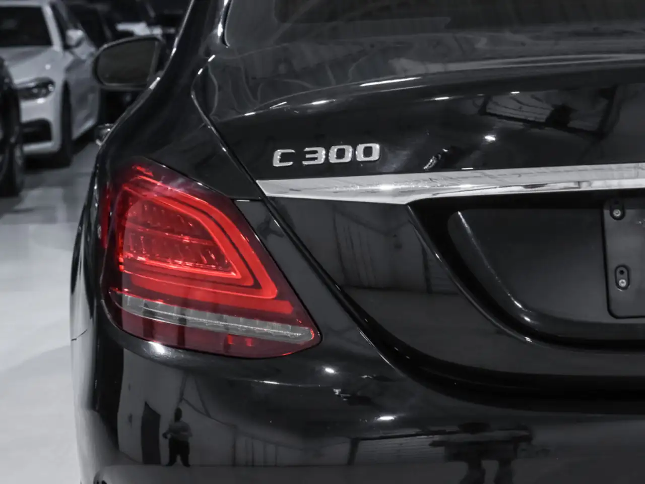 Mercedes-Benz C-Class снимка Mercedes-Benz C-Class