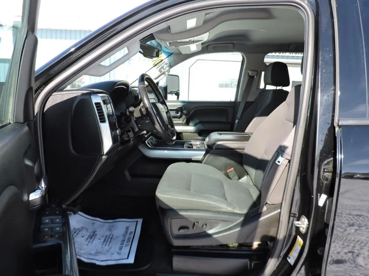 Chevrolet Silverado 3500 photo Chevrolet Silverado 3500