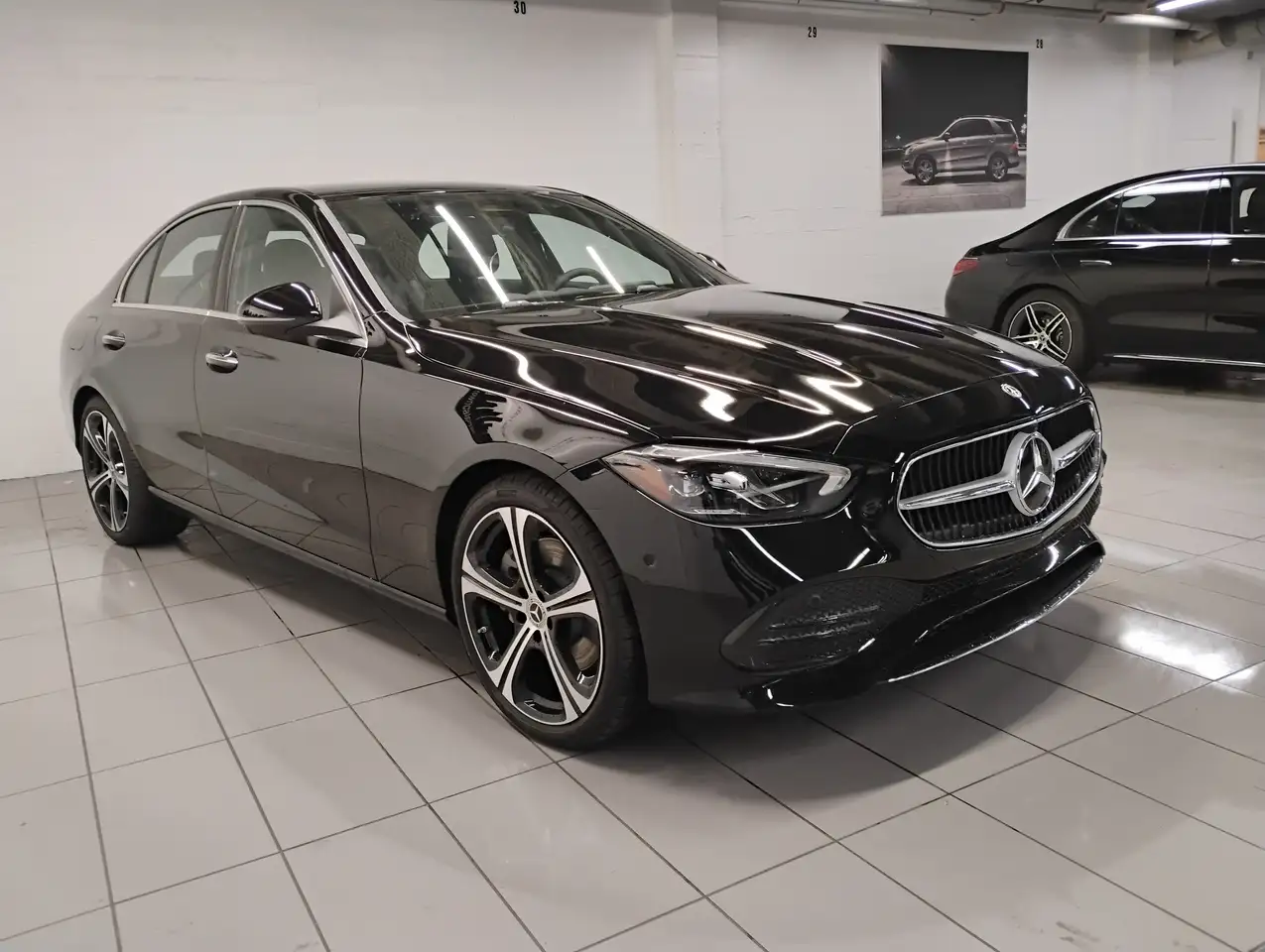 Mercedes-Benz C-Class снимка Mercedes-Benz C-Class