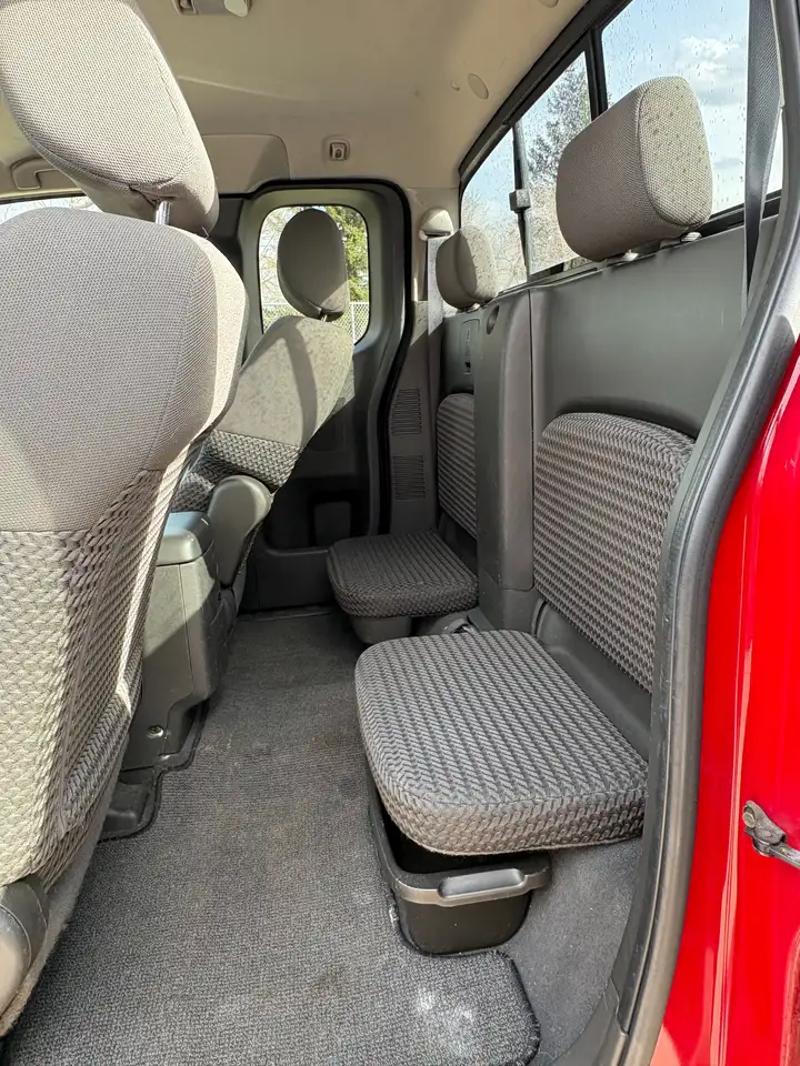 Nissan Frontier photo Nissan Frontier