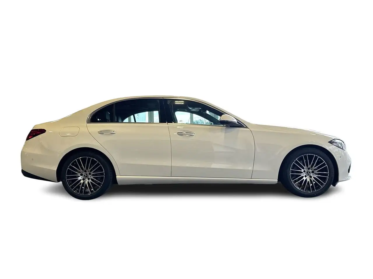 Mercedes-Benz C-Class снимка Mercedes-Benz C-Class