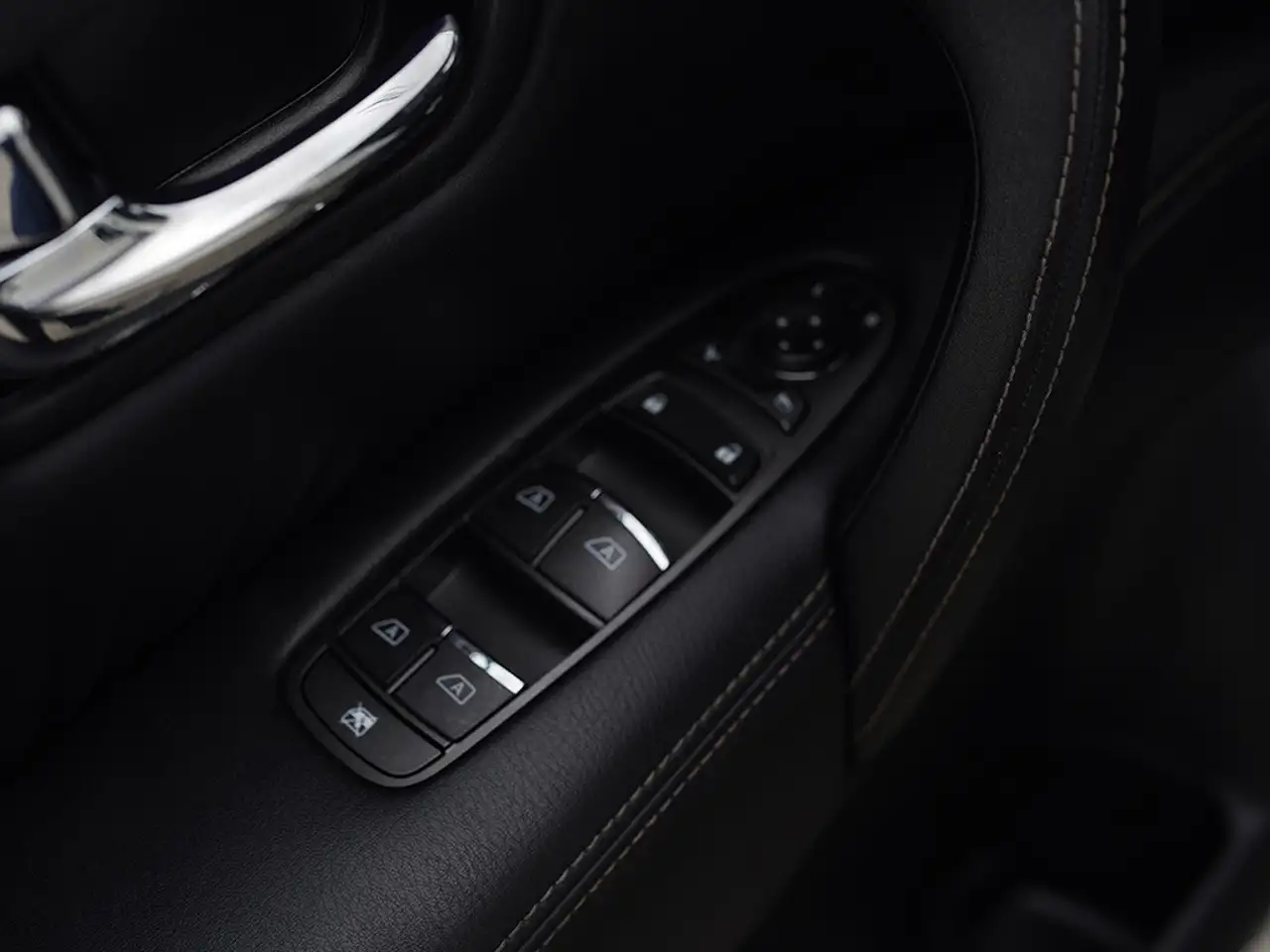 Nissan Armada fotografie Nissan Armada