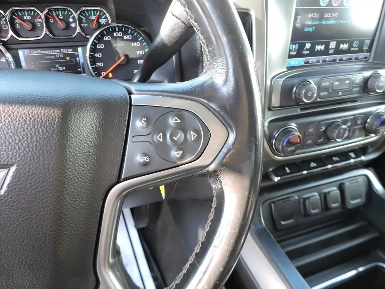Chevrolet Silverado 3500 photo Chevrolet Silverado 3500