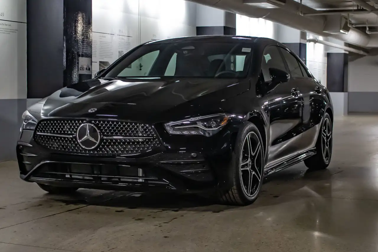 Mercedes-Benz CLA снимка Mercedes-Benz CLA