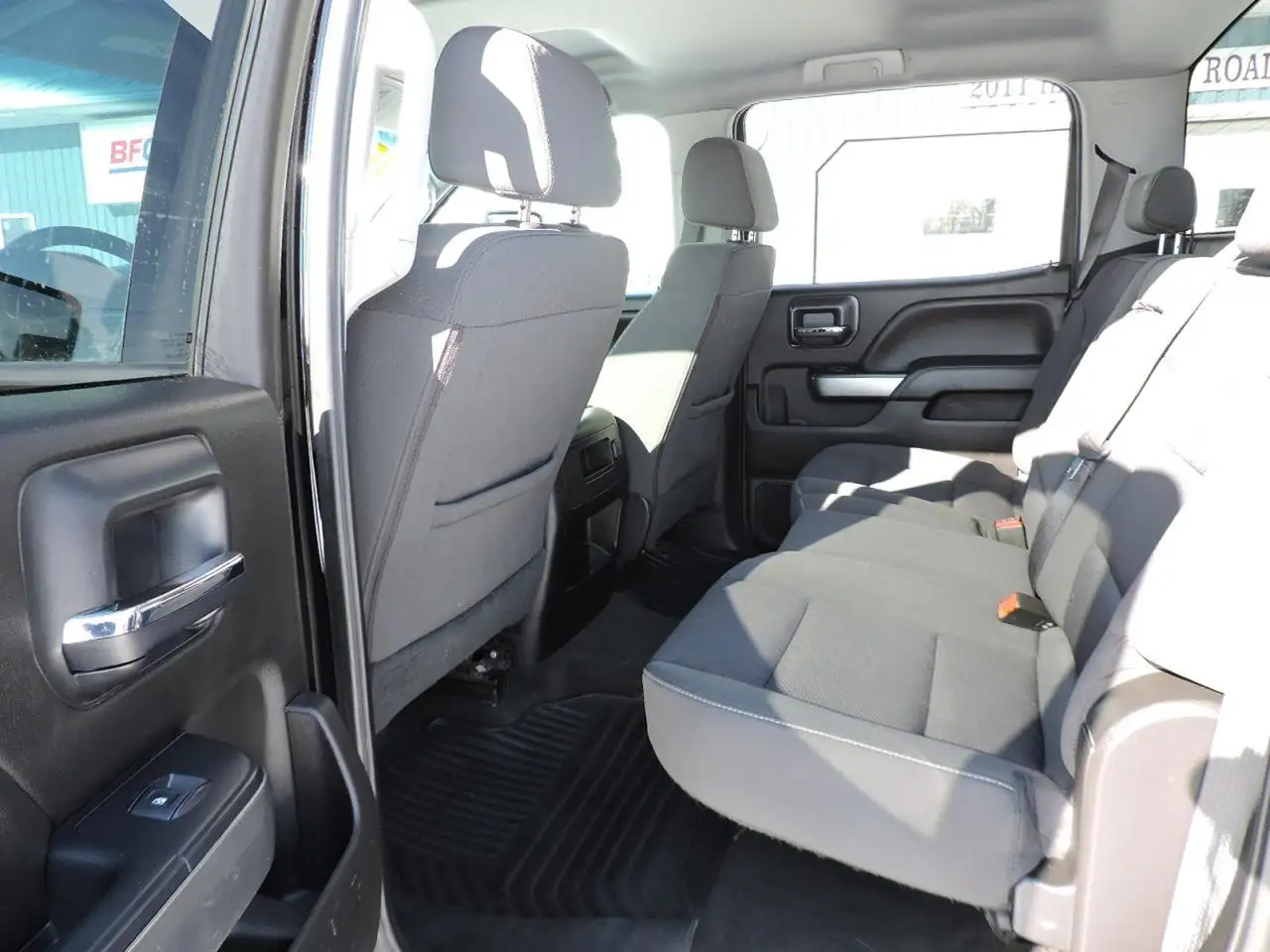 Chevrolet Silverado 3500 photo Chevrolet Silverado 3500
