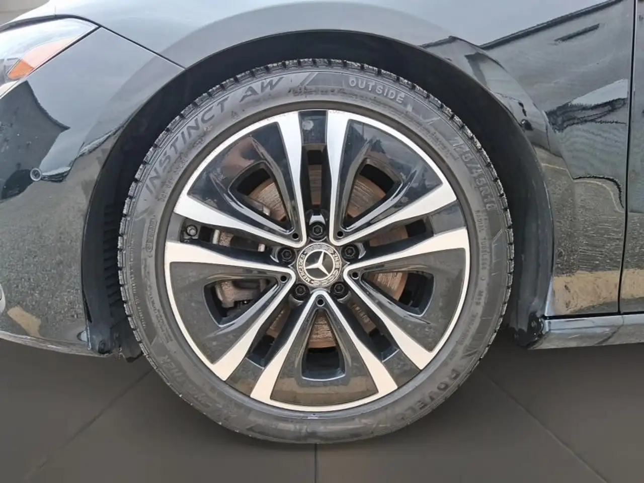 Mercedes-Benz CLA снимка Mercedes-Benz CLA