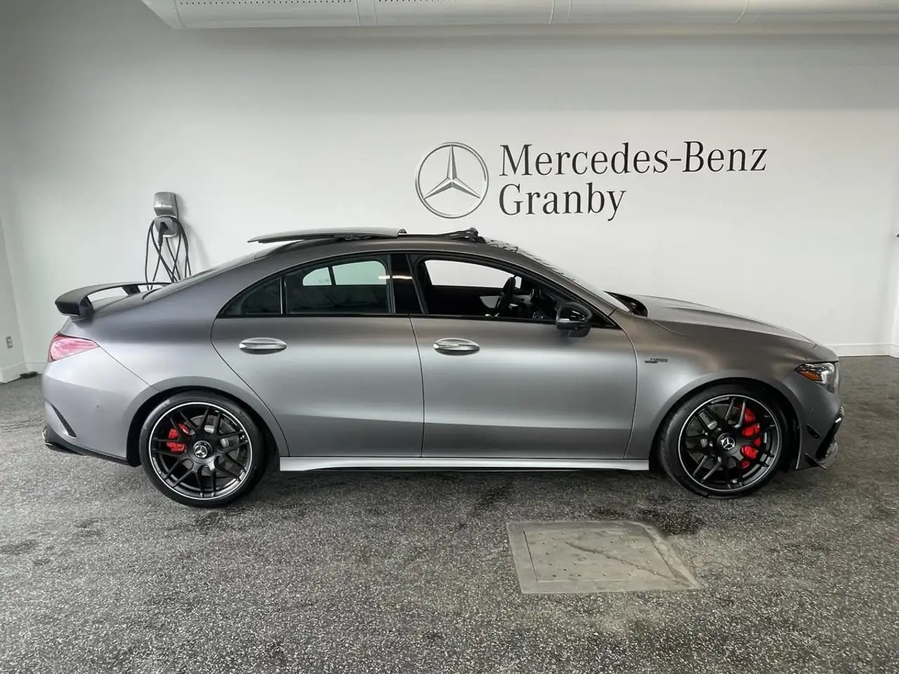 Mercedes-Benz CLA снимка Mercedes-Benz CLA