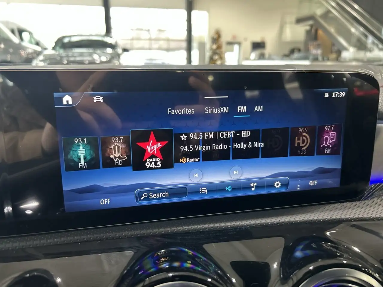 Mercedes-Benz CLA снимка Mercedes-Benz CLA