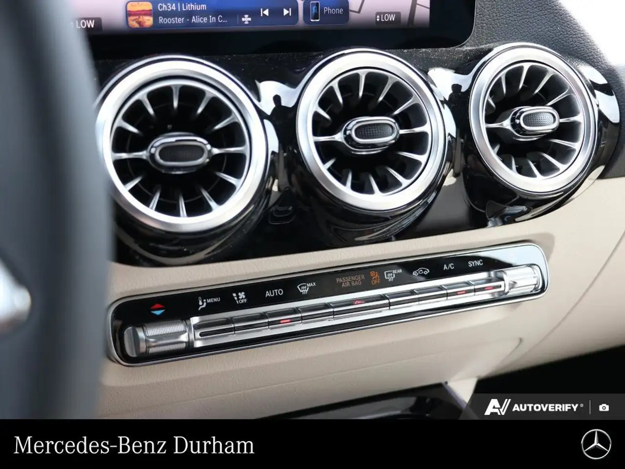 Mercedes-Benz GLA fotografie Mercedes-Benz GLA