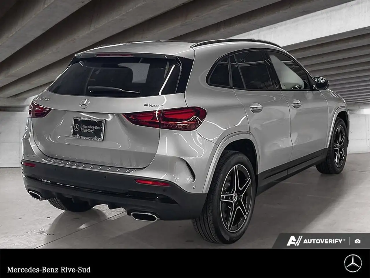 Mercedes-Benz GLA снимка Mercedes-Benz GLA