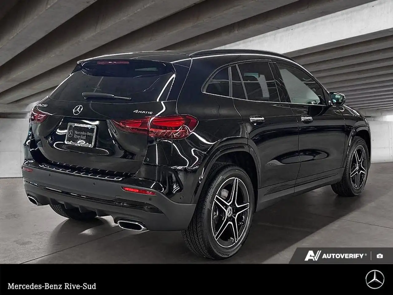 Mercedes-Benz GLA photo Mercedes-Benz GLA
