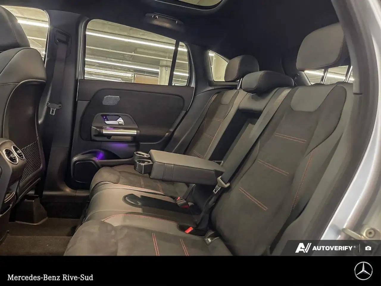 Mercedes-Benz GLA снимка Mercedes-Benz GLA