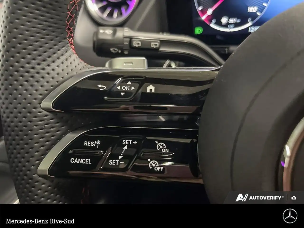Mercedes-Benz GLA снимка Mercedes-Benz GLA
