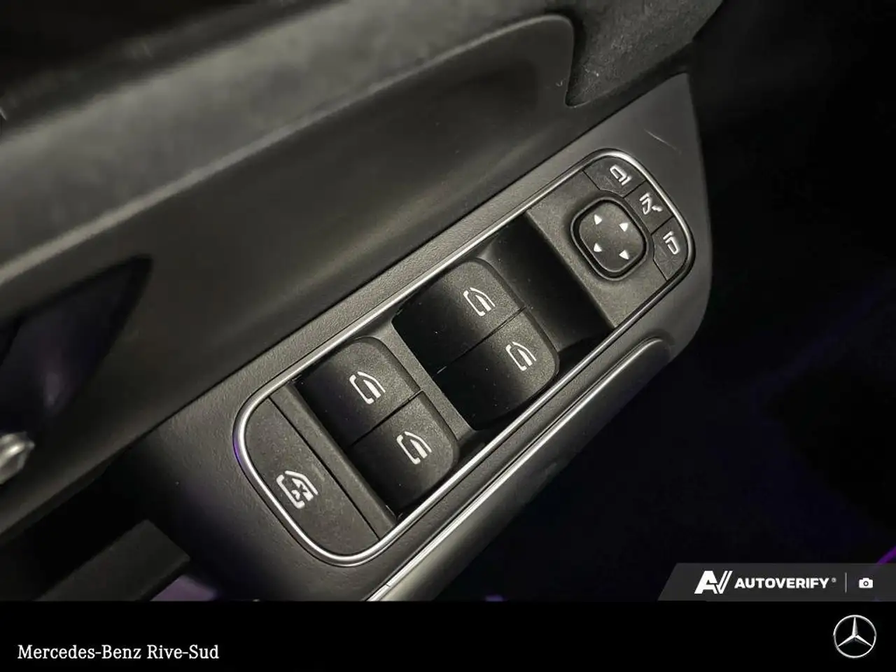 Mercedes-Benz GLA снимка Mercedes-Benz GLA
