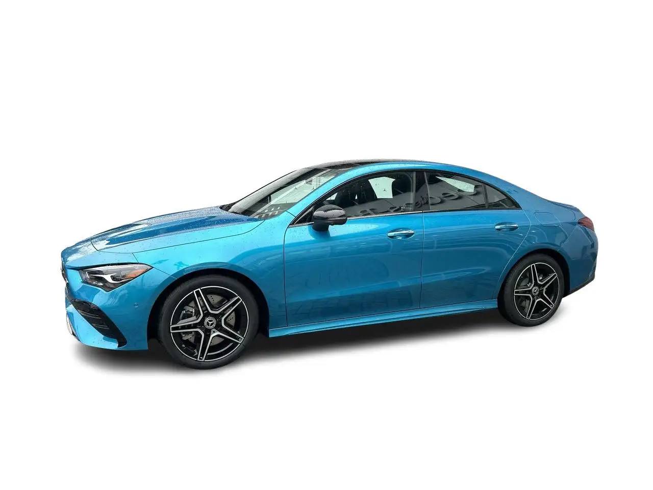 Mercedes-Benz CLA снимка Mercedes-Benz CLA