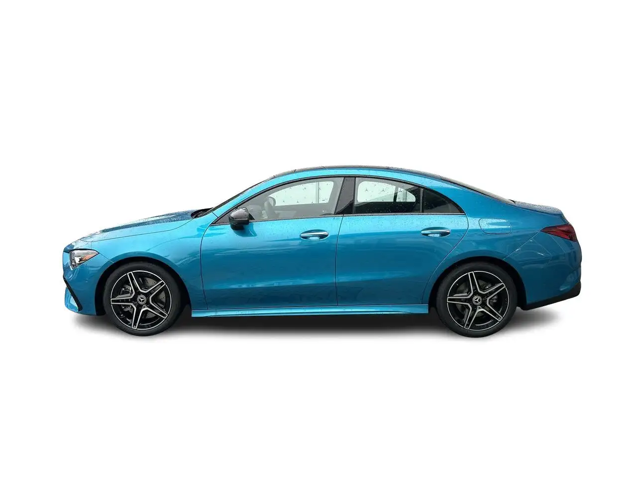 Mercedes-Benz CLA снимка Mercedes-Benz CLA