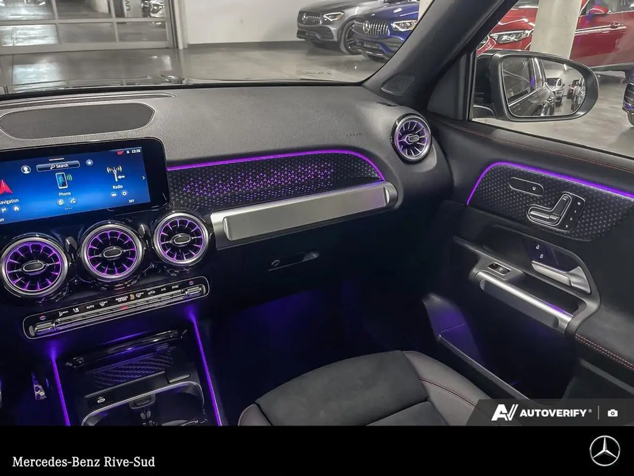 Mercedes-Benz GLB снимка Mercedes-Benz GLB