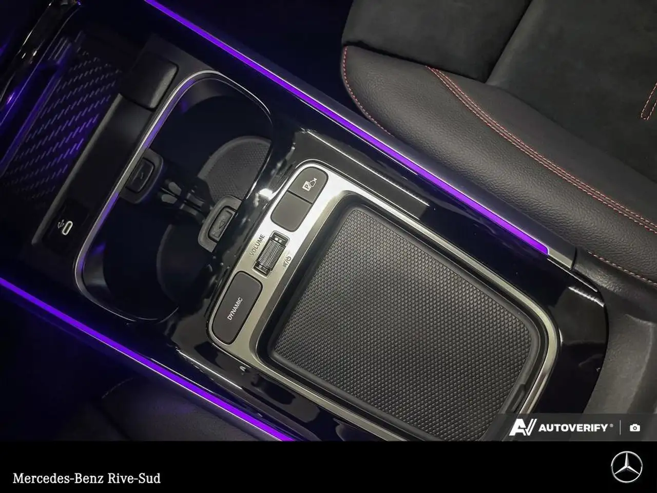 Mercedes-Benz GLB снимка Mercedes-Benz GLB