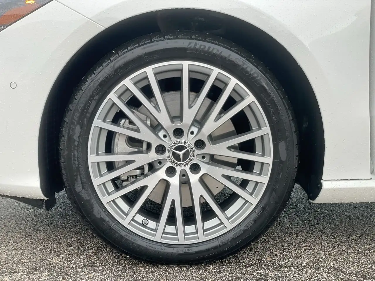 Mercedes-Benz CLA снимка Mercedes-Benz CLA