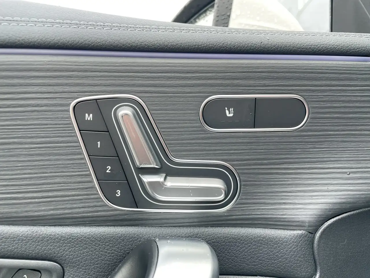 Mercedes-Benz CLA снимка Mercedes-Benz CLA