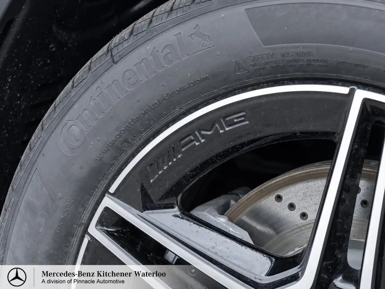 Mercedes-Benz GLB снимка Mercedes-Benz GLB