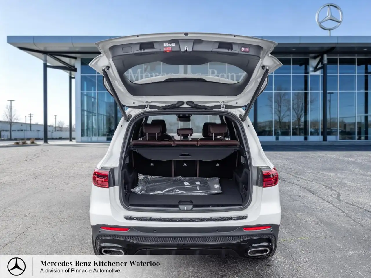 Mercedes-Benz GLB снимка Mercedes-Benz GLB
