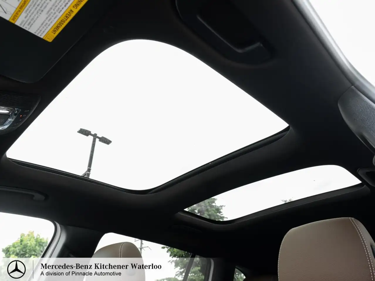 Mercedes-Benz GLB снимка Mercedes-Benz GLB