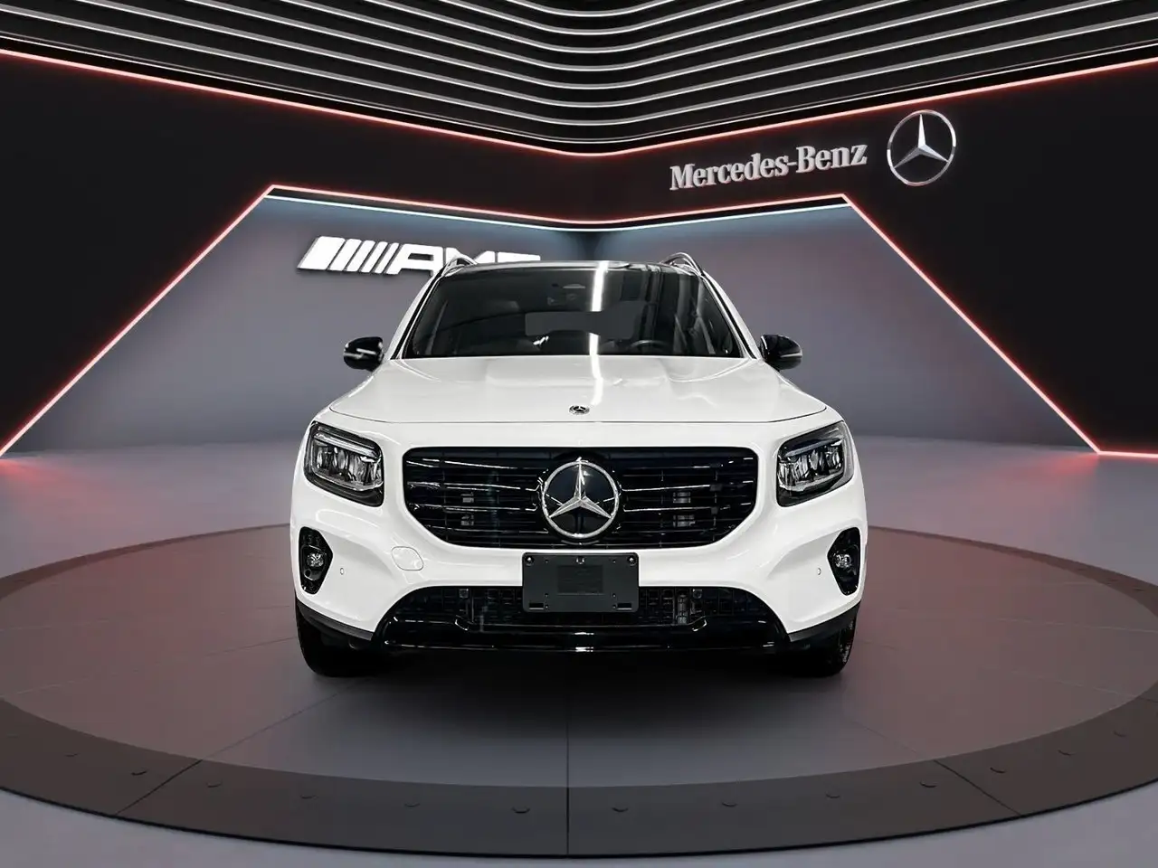 Mercedes-Benz GLB снимка Mercedes-Benz GLB