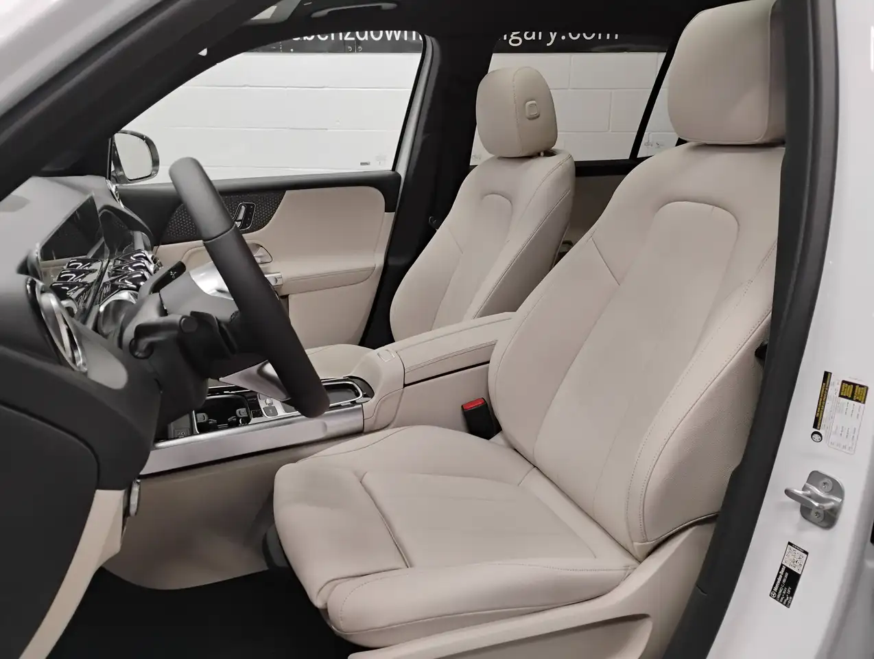 Mercedes-Benz GLB снимка Mercedes-Benz GLB