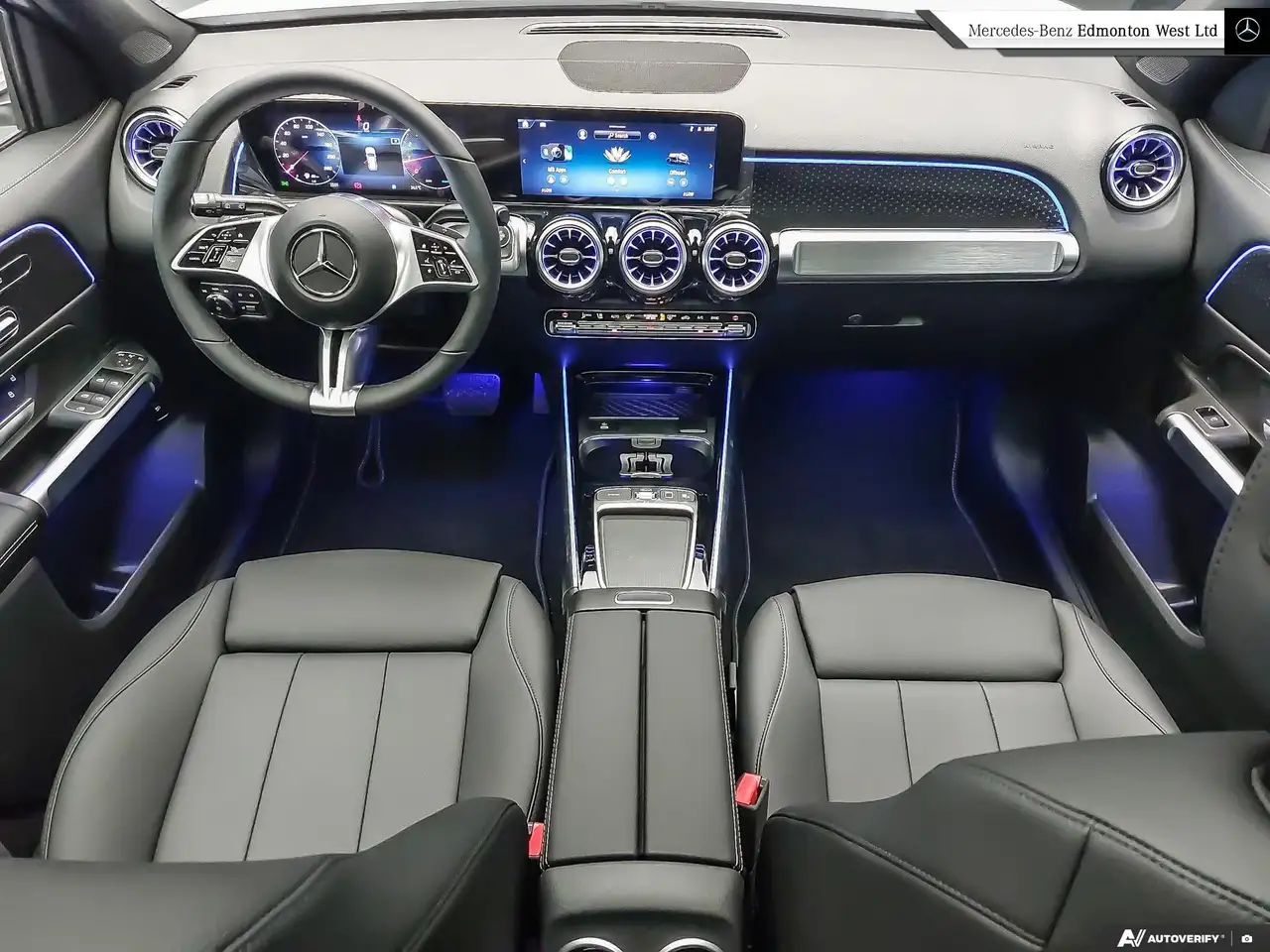 Mercedes-Benz GLB снимка Mercedes-Benz GLB