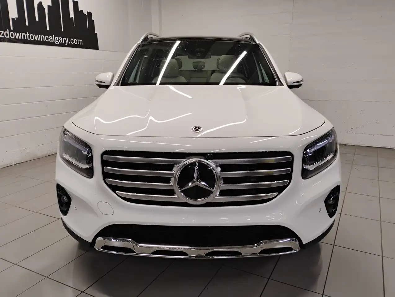 Mercedes-Benz GLB снимка Mercedes-Benz GLB