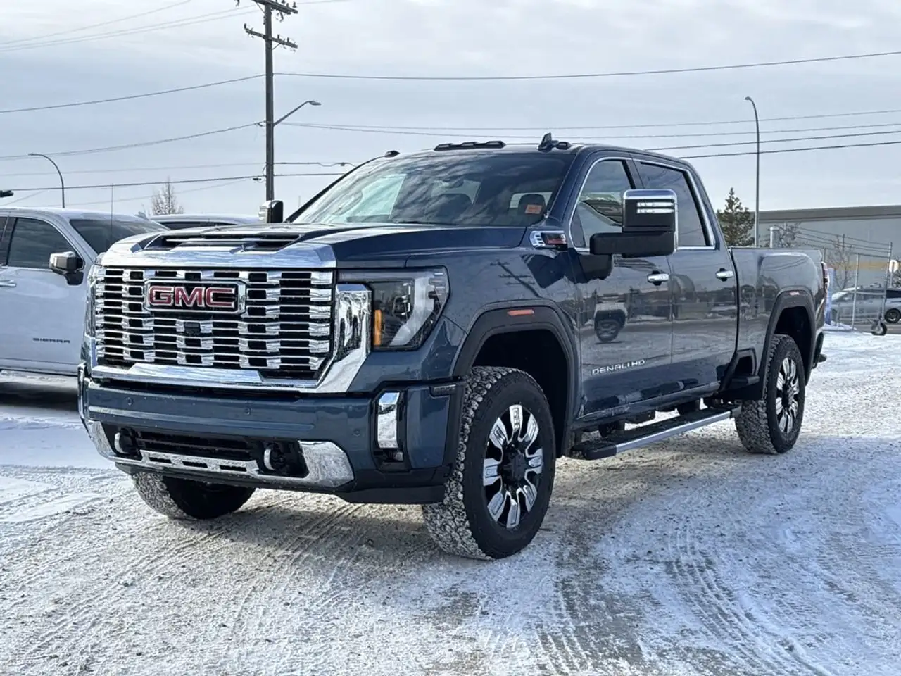 GMC Sierra 3500HD снимка GMC Sierra 3500HD