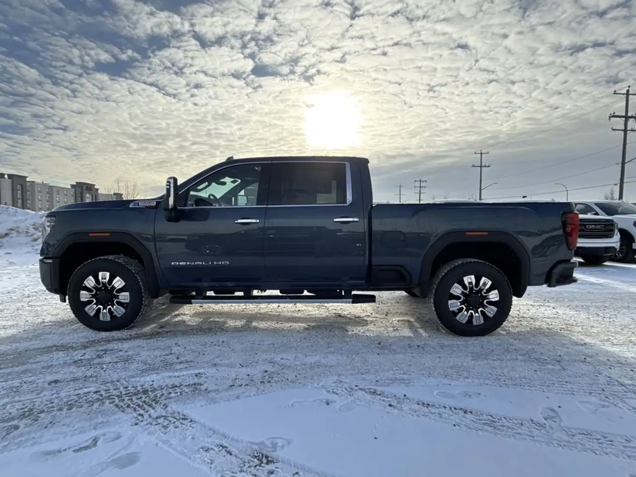 GMC Sierra 3500HD снимка GMC Sierra 3500HD