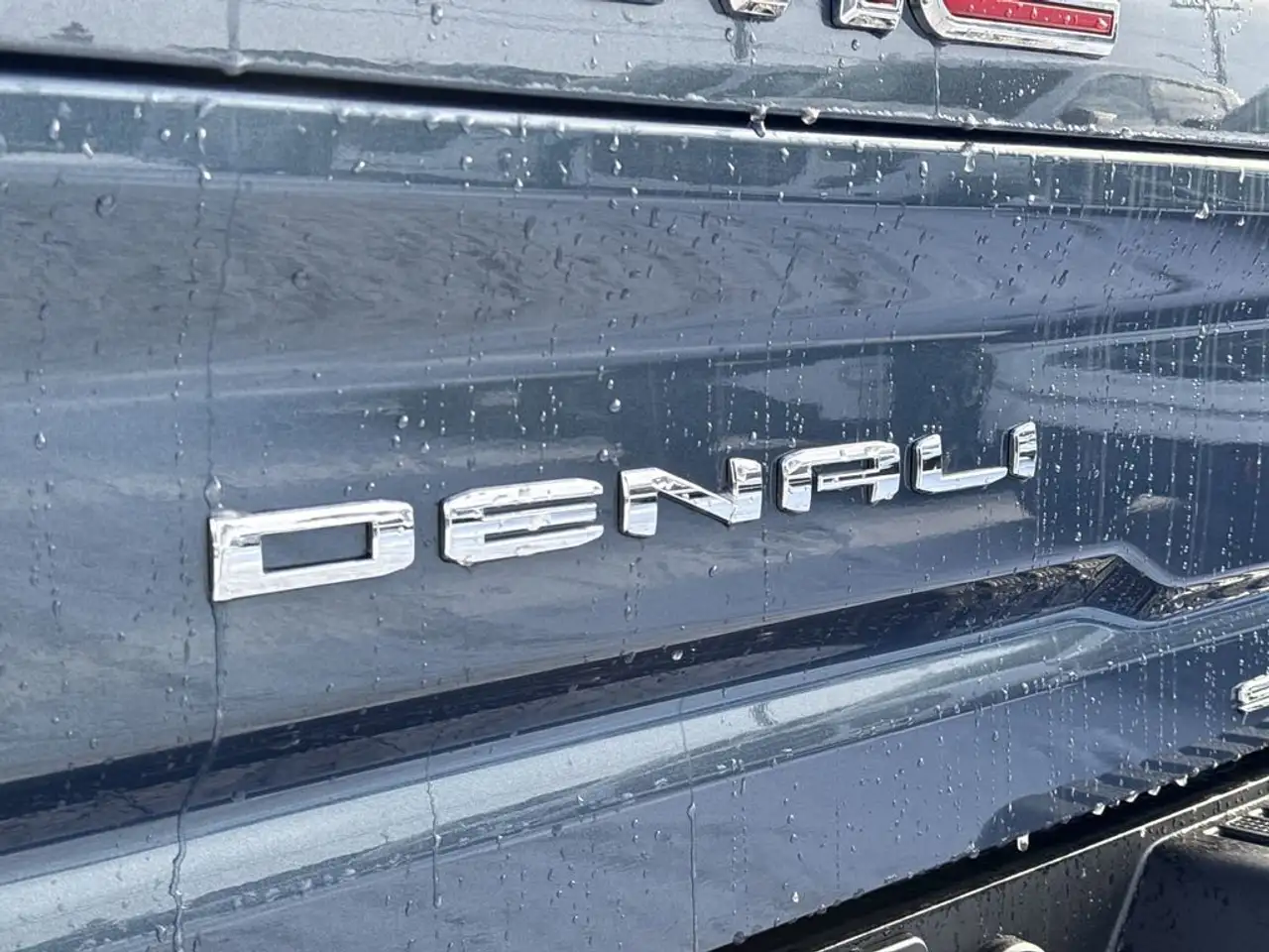 GMC Sierra 3500HD снимка GMC Sierra 3500HD