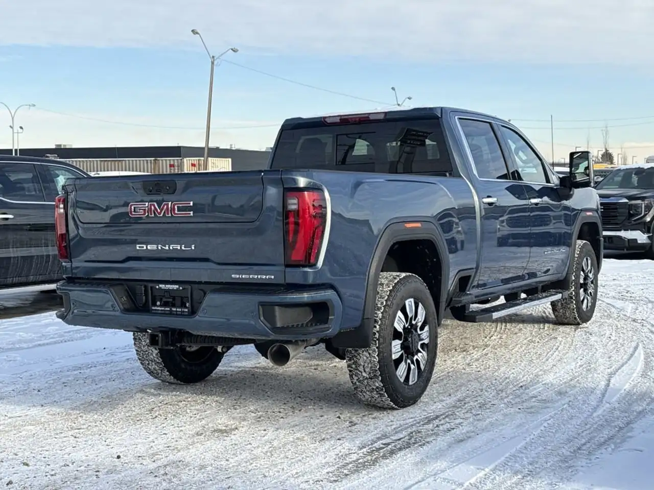 GMC Sierra 3500HD снимка GMC Sierra 3500HD