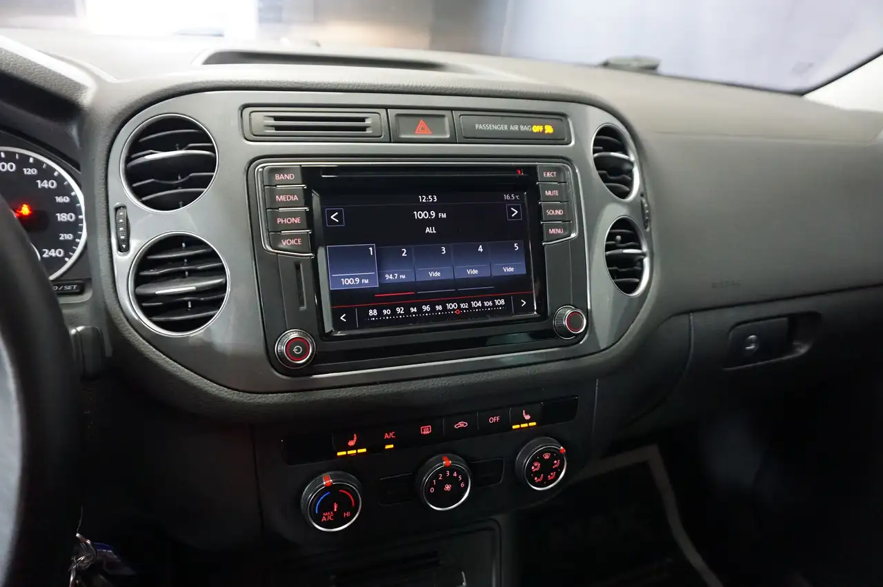 Volkswagen Tiguan снимка Volkswagen Tiguan