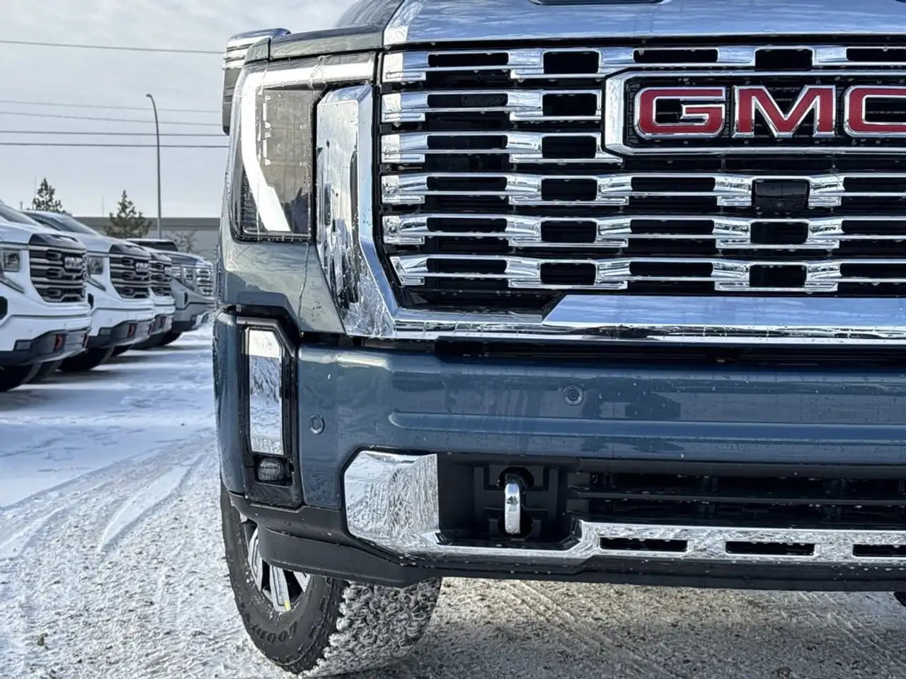 GMC Sierra 3500HD снимка GMC Sierra 3500HD
