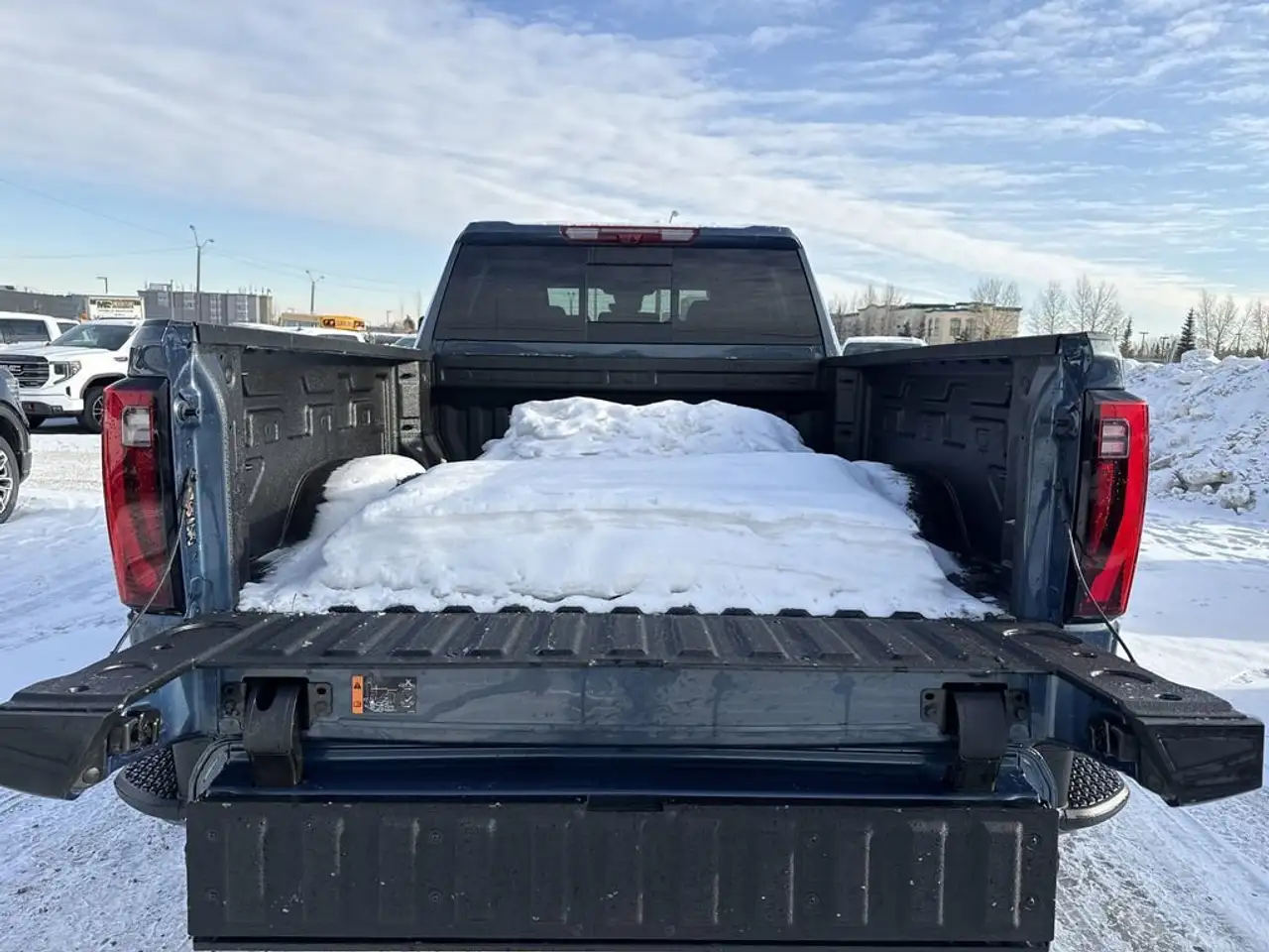 GMC Sierra 3500HD снимка GMC Sierra 3500HD