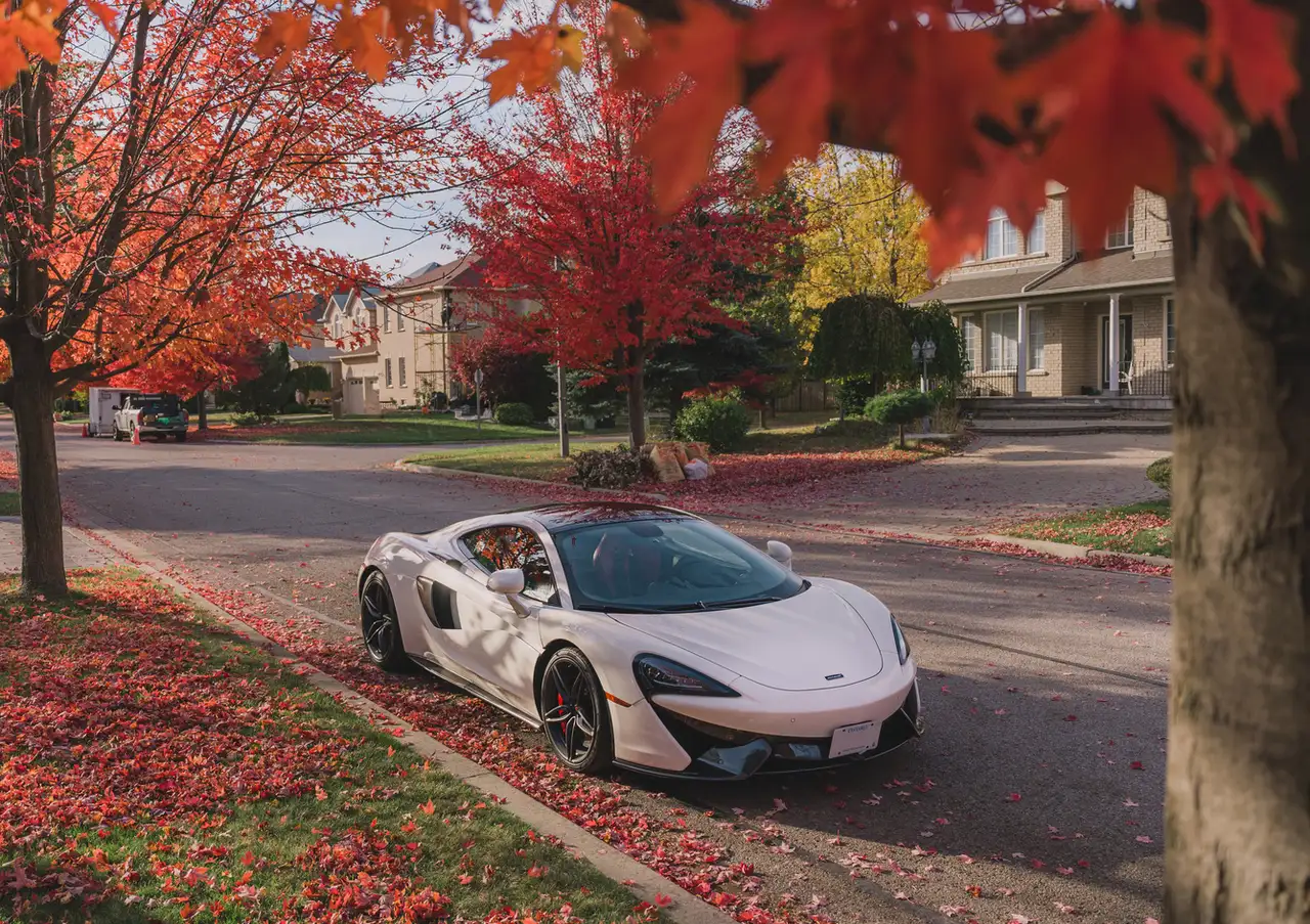 McLaren 570GT снимка McLaren 570GT