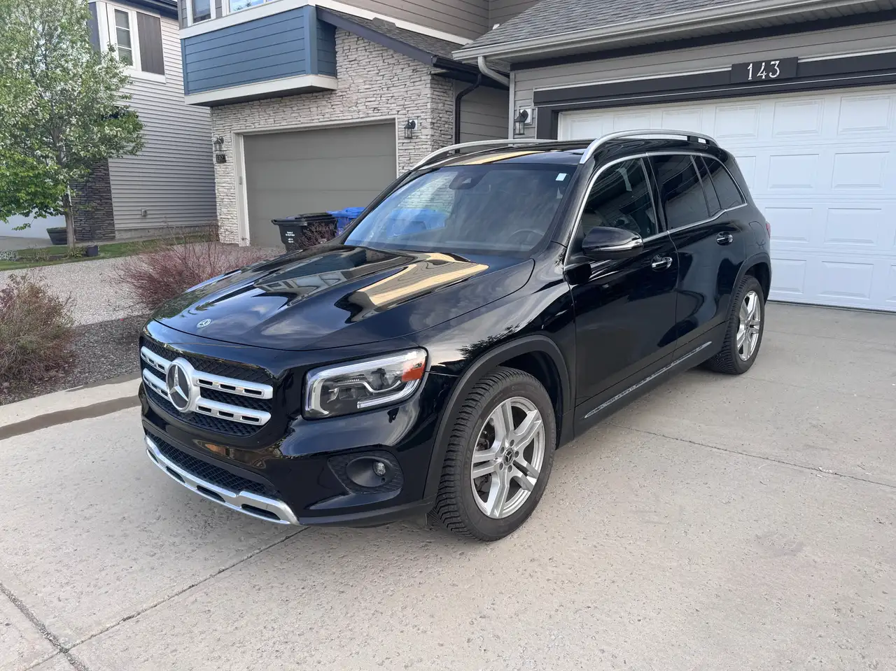 Mercedes-Benz GLB снимка Mercedes-Benz GLB