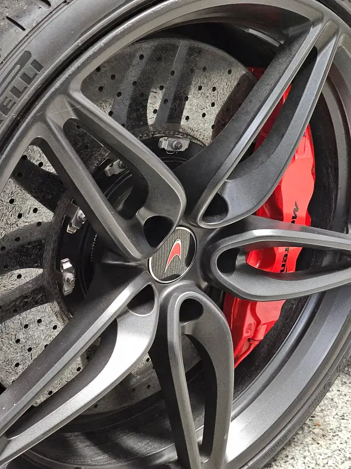 McLaren 570GT снимка McLaren 570GT