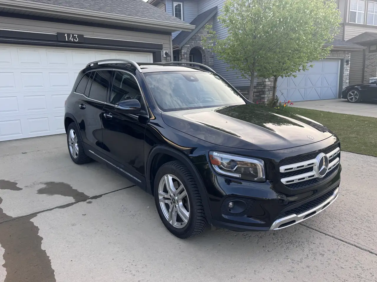 Mercedes-Benz GLB снимка Mercedes-Benz GLB