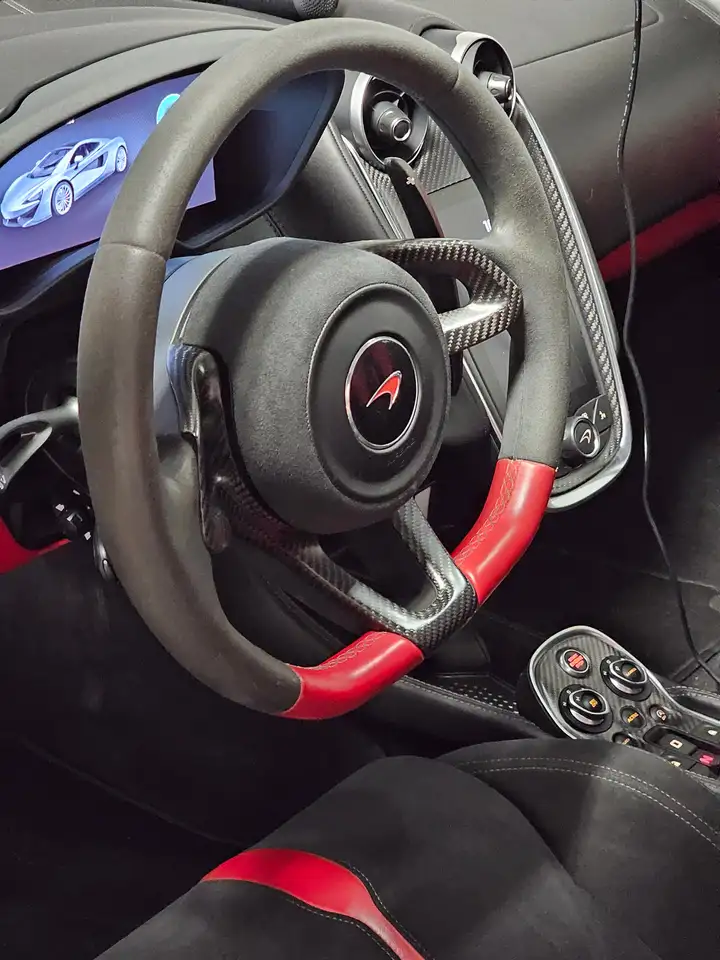 McLaren 570GT снимка McLaren 570GT