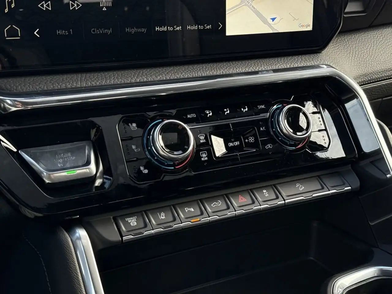 GMC Sierra 3500HD снимка GMC Sierra 3500HD