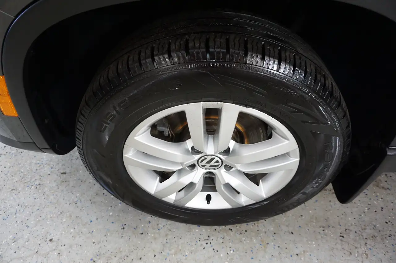 Volkswagen Tiguan снимка Volkswagen Tiguan