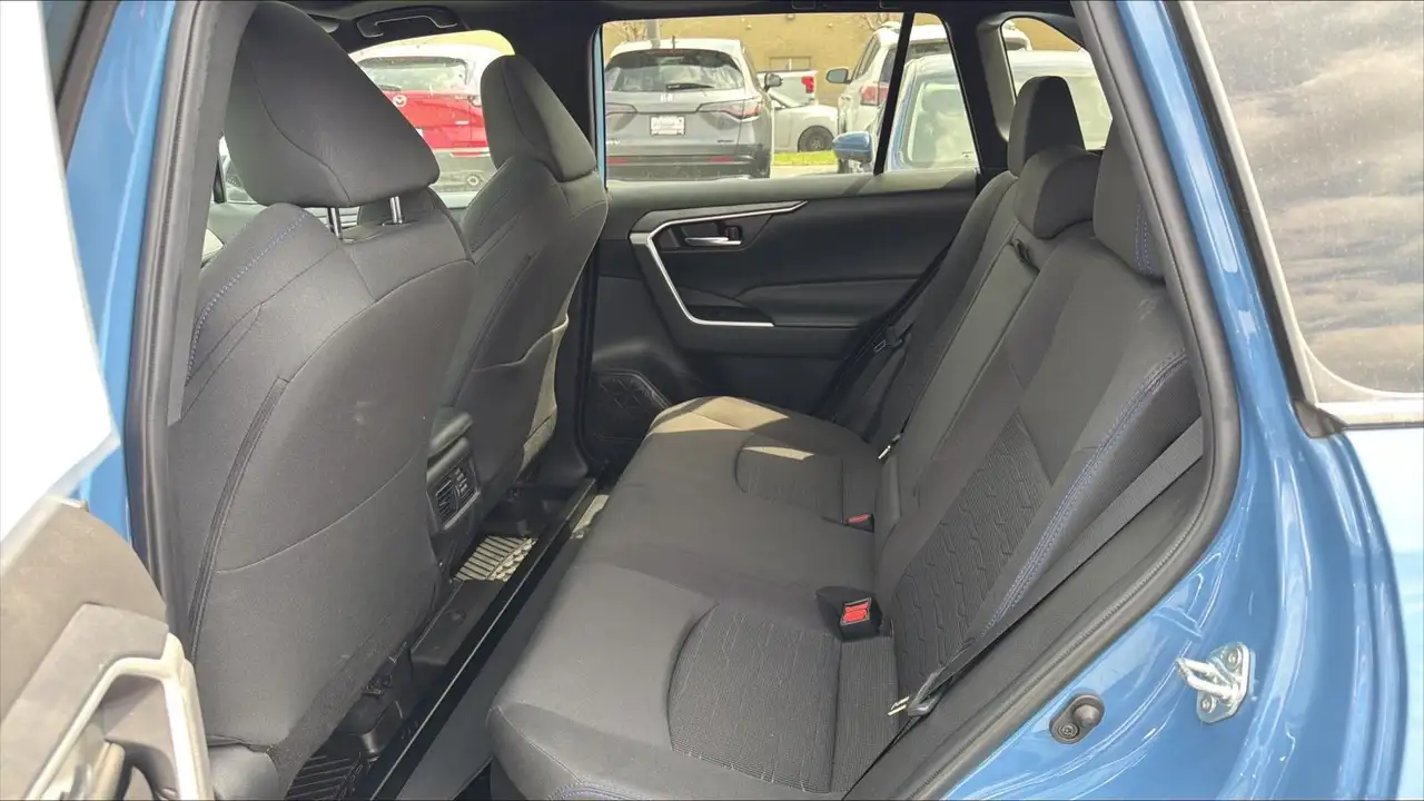 Toyota RAV 4 снимка Toyota RAV 4