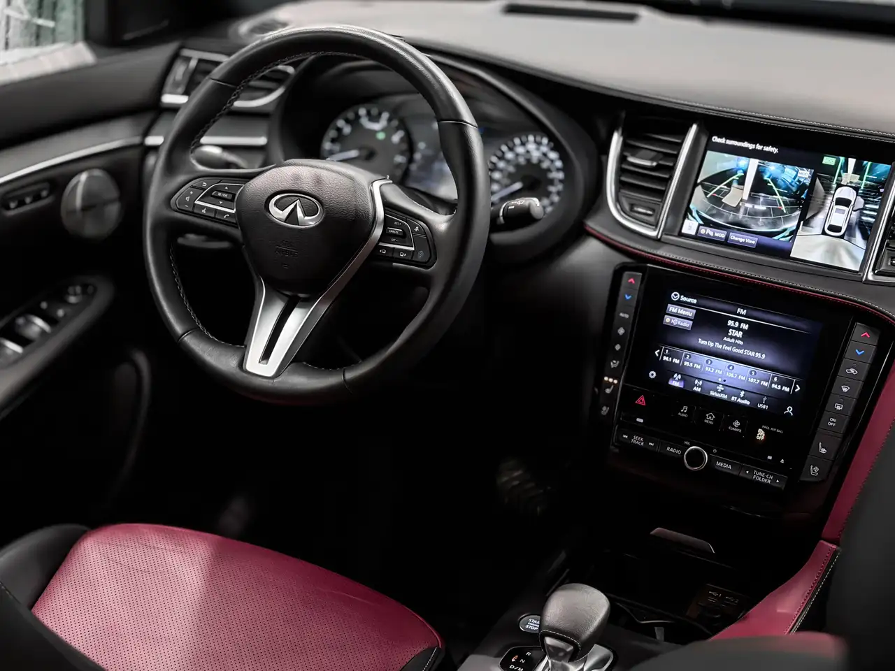 Infiniti QX55 fotografie Infiniti QX55